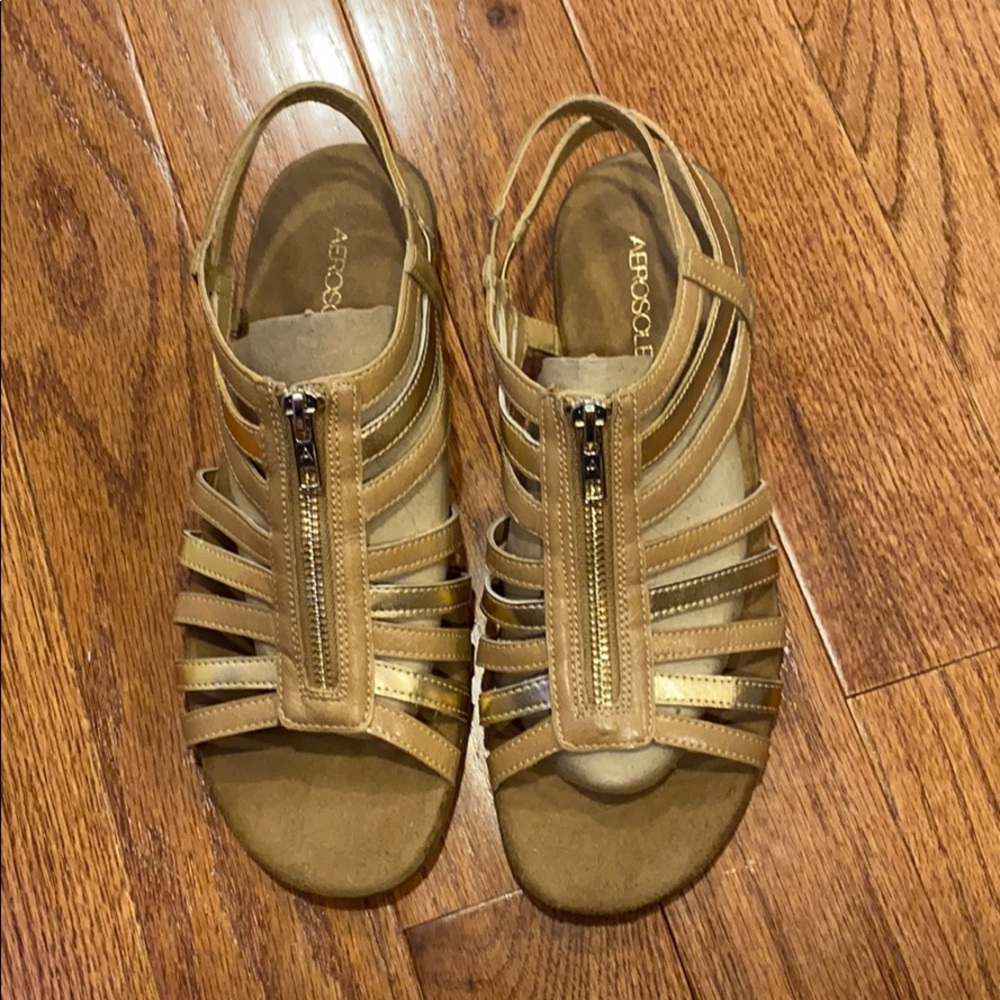 Aerosoles Tan and Gold Sandals with Zipper